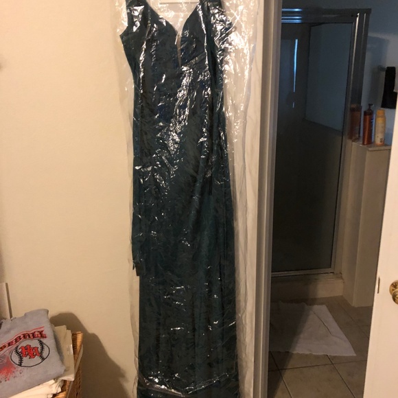 Prom Dress - Picture 3 of 4